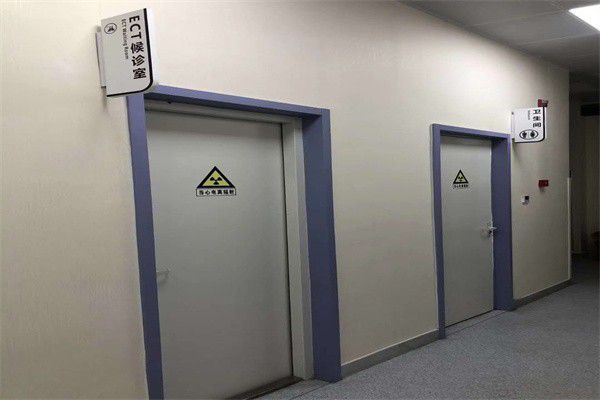 澄江防輻射鉛門